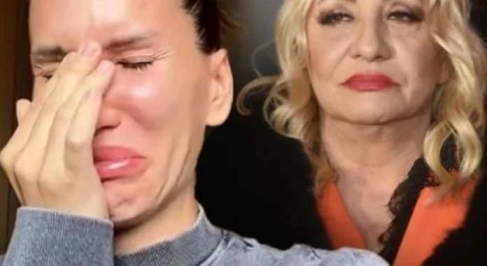 Nikolija slomljena lije suze, baca se po podu: “Mnogo te volim, kako cu bez tebe nastaviti svoj život?”