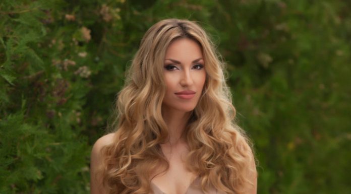 Rada Manojlović dio afere, isplivao snimak iz kreveta sa ovim oženjenim muškarcem: Kolega sa estrade, uzaaš