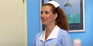 Svi su ludeli za zgodnom sestrom iz “Naše male klinike”, a ona ljubila ovog pevača: U 6. deceniji po izgledu niko ne može da joj priđe