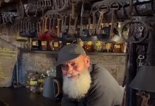 U ovom selu živi samo jedan čovek, a način na koji preživljava je fascinantan: Evo zašto su ga svi napustili