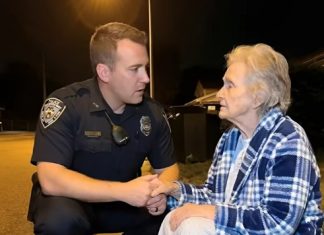 U tri sata ujutro, policija je primila čudan telefonski poziv: građanin je prijavio da mu komšinica sjedi na pločniku. Ono što je policija otkrila kada su stigli do njene kuće ostavilo ih je bez teksta. ☹️☹️☹️☹️