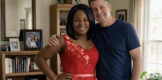 Moj otac mi je sašio haljinu za maturalnu večer od vjenčanice moje pokojne majke — moja učiteljica se smijala sve dok nije ušao policajac