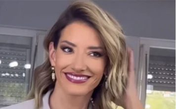 Nos nije mogao stati u kadar, zubi kao raspored časova: 0VAK0 JE Jovana Joksimović izgledala prije 18 godina! Nos nije mogao stati u kadar, zubi kao raspored časova: 0VAK0 JE Jovana Joksimović izgledala prije 18 godina! - featured image