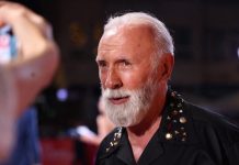 DINO MERLIN SE OBRATIO BEOGRADU: “Bilo je to kad sam bio jako mlad i nije bilo mnogo ljudi…” Hiljade njih ostalo nemo, a onda se pojavio ON (VIDEO)
