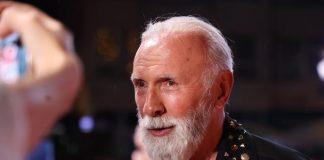 DINO MERLIN SE OBRATIO BEOGRADU: “Bilo je to kad sam bio jako mlad i nije bilo mnogo ljudi…” Hiljade njih ostalo nemo, a onda se pojavio ON (VIDEO)