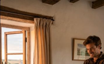 Trudnica je spavala svake noći sa svojom ogromnom zmijom ljubimcem, a zmija bi se uvijek omotala oko njenog stomaka, a da se ni centimetar ne pomakne od nje: ali tokom rutinskog pregleda, doktor je primjetio nešto čudno na ultrazvuku i skoro ispustio aparat od užasa 😨