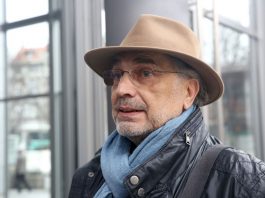 Uveče je igrao predstavu pred punom salom, a ujutru bio na operacionom stolu i borio se za život: Naš glumac preživeo tumor na mozgu, a imao samo jedan simptom