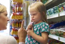 Uz ovaj trik se dete nikad neće u besu bacati po prodavnici: Mama otkrila šta ju je spaslo muka