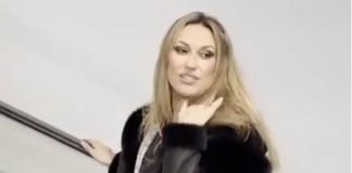 “Radila sam po 18 sati za 80 evra”: Šok ispovest Rade Manojlović, otkrila šta su joj kolege rekle za pevanje pod šatrom