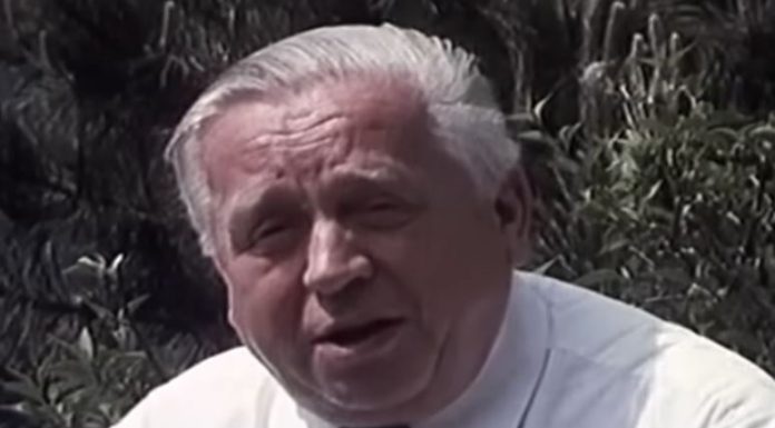 Branko Ćopić je oženio uglednu doktorku iz Beograda, a patio za 18 godina mlađom ženom i sa njom se tajno viđao: Kad je umro, oko nasledstva nastao haos