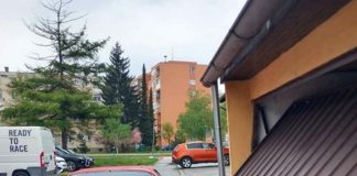 PARKIRAO ISPRED TUĐE GARAŽE I MISLIO DA ĆE PROĆI KAŽNJENO: Vlasnik mu je ostavio poruku koju Varaždin dugo neće zaboraviti