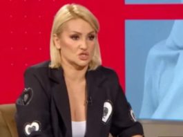 G0CA TRŽAN SK0ČlLA NA V0DlTELJKU, a kad čujete RAZL0G, sve će vam biti jasno: “Jesi li ti, bre, normalna?!”