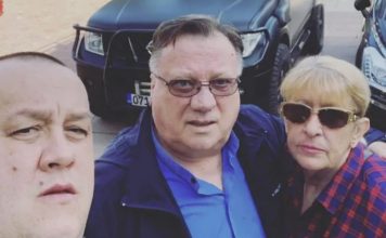 Dino slomljen nakon smrti majke, Bliska osoba obitelji Bešlić otkrila potresne detalje nakon Sejdine smrti: Dino ima suicidaIne misIi prate ga, jako je loše..