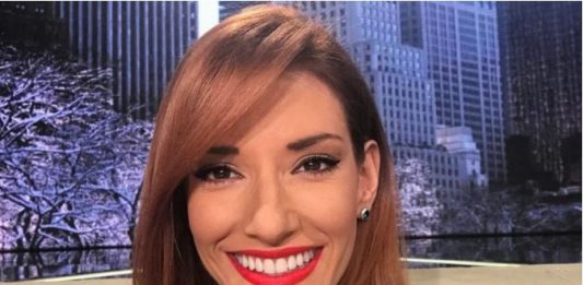 Jovana Joksimović uslikana bez trunke šminke:Ovo nije nista osoba žena ne liči na SEBE!!! Da li vam je i dalje lepa? FOTO Jovana Joksimović uslikana bez trunke šminke:Ovo nije nista osoba žena ne liči na SEBE!!! Da li vam je i dalje lepa? FOTO - featured image