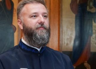 KAKO DA SE ZAŠTITIMO OD LJUDI KOJI NAM ŽELE ZLO: Samo uradite OVO i gledajte šta će da se DESI – savetuje otac Predrag KAKO DA SE ZAŠTITIMO OD LJUDI KOJI NAM ŽELE ZLO: Samo uradite OVO i gledajte šta će da se DESI – savetuje otac Predrag - featured image