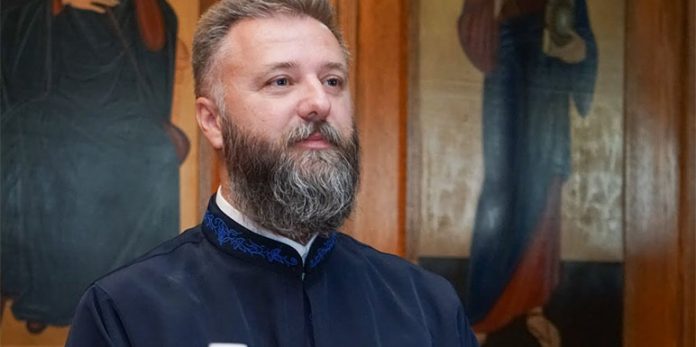 KAKO DA SE ZAŠTITIMO OD LJUDI KOJI NAM ŽELE ZLO: Samo uradite OVO i gledajte šta će da se DESI – savetuje otac Predrag - featured image KAKO DA SE ZAŠTITIMO OD LJUDI KOJI NAM ŽELE ZLO: Samo uradite OVO i gledajte šta će da se DESI – savetuje otac Predrag - featured image