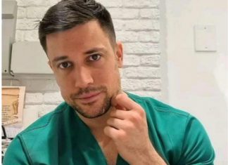 OVAJ SRBIN JE PRE 6 GODINA PROGLAŠEN ZA NAJLEPŠEG DOKTORA NA SVETU: Evo kako danas izgleda VASILIJE VUJOVIĆ, nećete verovati OVAJ SRBIN JE PRE 6 GODINA PROGLAŠEN ZA NAJLEPŠEG DOKTORA NA SVETU: Evo kako danas izgleda VASILIJE VUJOVIĆ, nećete verovati - featured image