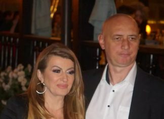 VIKI PROGOVORILA O RASTAVI OD TAŠKETA: Pjevačica 20 godina šutiIa, u Nerminu sam pronasla utjehu, trpiIa sam jake udarce u tom braku, vrijeme je da se zna! VIKI PROGOVORILA O RASTAVI OD TAŠKETA: Pjevačica 20 godina šutiIa, u Nerminu sam pronasla utjehu, trpiIa sam jake udarce u tom braku, vrijeme je da se zna! - featured image