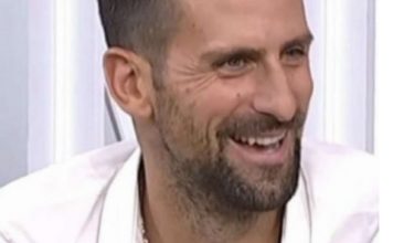 NOVAK ĐOKOVIĆ BEZ OVE VOĆKE NE IZLAZI IZ KUĆE: Savršena je za crijeva i kosti, a naš teniser je jede svaki dan NOVAK ĐOKOVIĆ BEZ OVE VOĆKE NE IZLAZI IZ KUĆE: Savršena je za crijeva i kosti, a naš teniser je jede svaki dan - featured image