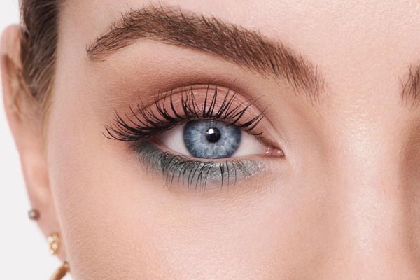 Stvari u ženskom izgledu od kojih muškarcima dođe muka: 5 stvari - featured image Stvari u ženskom izgledu od kojih muškarcima dođe muka: 5 stvari - featured image