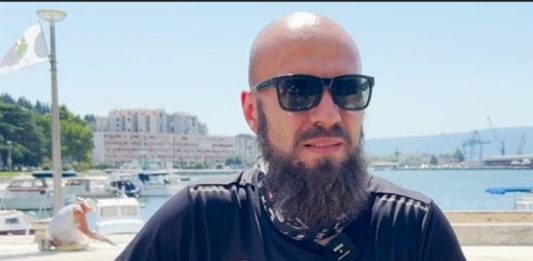 Srbin krenuo u obilazak Hrvatske, pa doživeo šok: Kada su mu videli tablice, izgovorili neverovatnu rečenicu! VIDEO Srbin krenuo u obilazak Hrvatske, pa doživeo šok: Kada su mu videli tablice, izgovorili neverovatnu rečenicu! VIDEO - featured image
