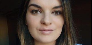Milicu sa Kosova je kao bebu majka ostavila u snegu da umre: Posle 20 god je prepoznala na tv-u a u školi saznaje istinu Milicu sa Kosova je kao bebu majka ostavila u snegu da umre: Posle 20 god je prepoznala na tv-u a u školi saznaje istinu - featured image