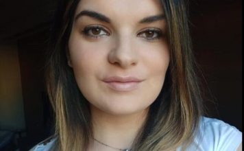 Milicu sa Kosova je kao bebu majka ostavila u snegu da umre: Posle 20 god je prepoznala na tv-u a u školi saznaje istinu Milicu sa Kosova je kao bebu majka ostavila u snegu da umre: Posle 20 god je prepoznala na tv-u a u školi saznaje istinu - featured image