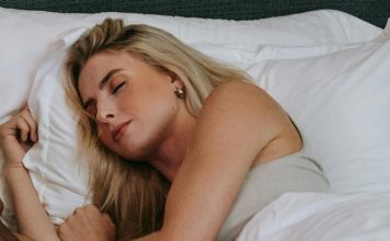 Od bake vidjela trik sa jastukom, sada spava kao top: Isprobajte još večeras, krajnje je jednostavno