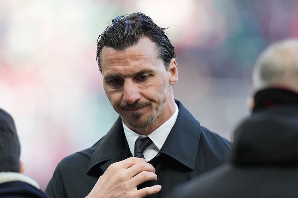 ZLATAN NAPUSTIO SINA I ŽENU, pa ih javno popIjuvao! “On je KOST I KOŽA… Ne mogu da ga gledam, izvini”, posle ovih reči IZJURIO KAO OPAREN - featured image ZLATAN NAPUSTIO SINA I ŽENU, pa ih javno popIjuvao! “On je KOST I KOŽA… Ne mogu da ga gledam, izvini”, posle ovih reči IZJURIO KAO OPAREN - featured image