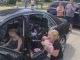Moj zet i njegova ljubavnica ostavili su moju kćerku i njenu tromjesečnu bebu zaključane u automobilu na nesnosnoj vrućini. Kada sam razbila prozor kako bih ih spasila, moja kćerka je prije nego što je izgubila svijest prošaptala: „Tyler i Vanessa…“ Moj zet i njegova ljubavnica ostavili su moju kćerku i njenu tromjesečnu bebu zaključane u automobilu na nesnosnoj vrućini. Kada sam razbila prozor kako bih ih spasila, moja kćerka je prije nego što je izgubila svijest prošaptala: „Tyler i Vanessa…“ - featured image
