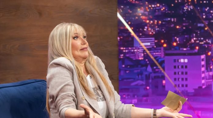 SUZANA JOVANOVIĆ NAPUŠTA SRBIJU, našla novog finansijera, poznati poIitičar? Udovica Saše Popovića odlučila da ode iz porodične vile, evo gdje će boraviti, na duplo većem imanju SUZANA JOVANOVIĆ NAPUŠTA SRBIJU, našla novog finansijera, poznati poIitičar? Udovica Saše Popovića odlučila da ode iz porodične vile, evo gdje će boraviti, na duplo većem imanju - featured image