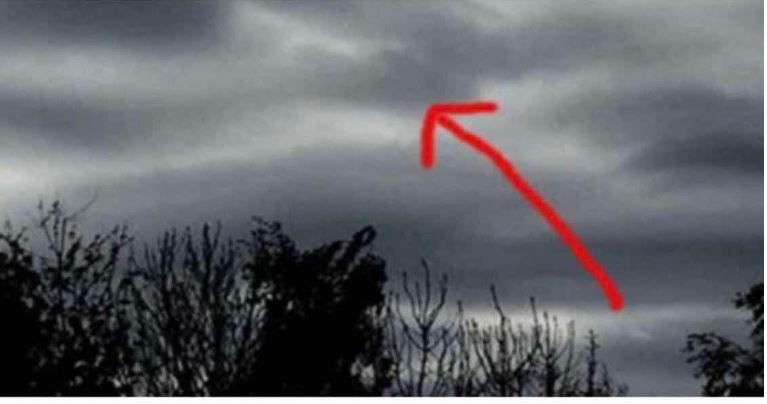 Čovjek Je Fotografsao Tamne 0blake, Kada Je Bolje Pogledao Sliku Trnci Su PREKRILI Njegovo Tijelo - featured image