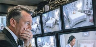**Milijarder se pretvarao da odlazi u Europu… Ali ono što je vidio na skrivenim kamerama između svoje kućne pomoćnice i svojih kćeri ostavilo ga je potpuno ukočenim.** **Milijarder se pretvarao da odlazi u Europu… Ali ono što je vidio na skrivenim kamerama između svoje kućne pomoćnice i svojih kćeri ostavilo ga je potpuno ukočenim.** - featured image