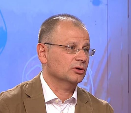 Kardiolog upozorava: Ovaj bol u grudima ne pripisujte jesenjem umoru – odmah pozovite Hitnu pomoć