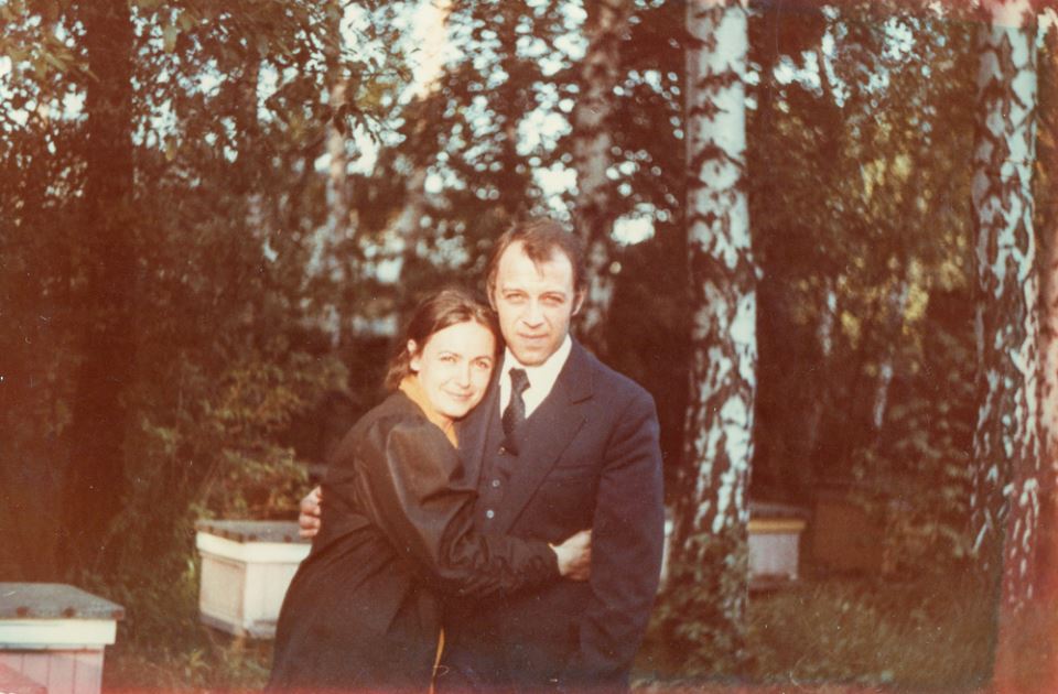 U Jugoslaviji nije bilo jače ljubavi od naše, a zbog jednog pisma zauvek smo se rastali: Javila sam mu se nakon 40 godina i saznala istinu koja me je raznela - featured image U Jugoslaviji nije bilo jače ljubavi od naše, a zbog jednog pisma zauvek smo se rastali: Javila sam mu se nakon 40 godina i saznala istinu koja me je raznela - featured image