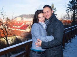 Snežana (40) je na Zlatiboru ugledala muža sa devojkom: “Moj potez ga je uništio, a ja sam završila na lekovima za smirenje” Snežana (40) je na Zlatiboru ugledala muža sa devojkom: “Moj potez ga je uništio, a ja sam završila na lekovima za smirenje” - featured image