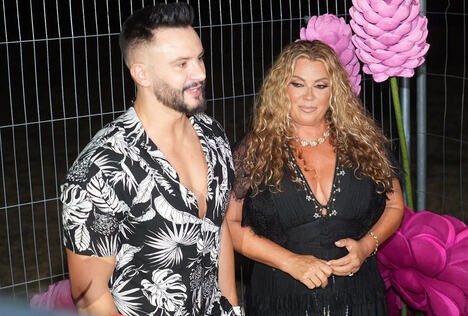 INDIRA DUGO BILA SAMA, ALI JE SAD S NJIM NAŠLA MIR: Emir Đulović je njen izbor: Radimo nešto posebno, ON UMIJE DA ME USREĆI - featured image