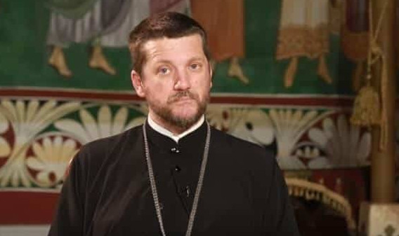 KAKO SE OSLOBODITI GREHA PREDAKA KOJI STOJI NAD GLAVOM PORODICE? Otac Gojko Perović daje precizno uputstvo - featured image KAKO SE OSLOBODITI GREHA PREDAKA KOJI STOJI NAD GLAVOM PORODICE? Otac Gojko Perović daje precizno uputstvo - featured image