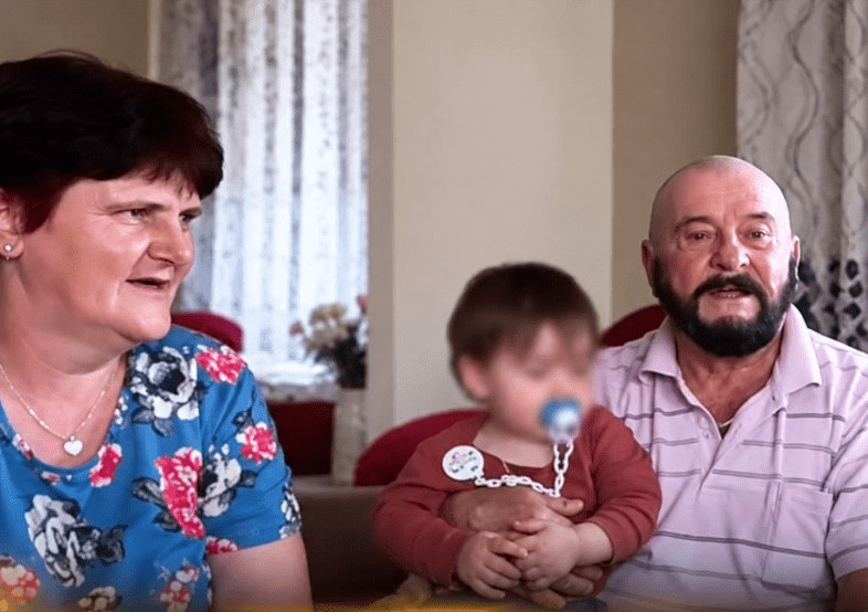 Šaban se u 85. godini oženio 38 godina mlađom Asmirom: Njihova priča izazvala je brojne reakcije - featured image Šaban se u 85. godini oženio 38 godina mlađom Asmirom: Njihova priča izazvala je brojne reakcije - featured image