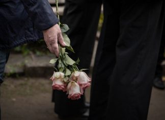 Kada Vam umre član porordice , nikada ne čuvajte ove 4 stvari koje su mu pripadale