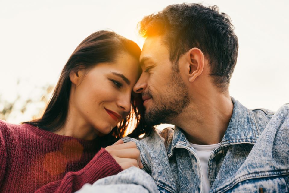 7 znakova da ste našli osobu sa kojom vam je suđeno da provedete život - featured image 7 znakova da ste našli osobu sa kojom vam je suđeno da provedete život - featured image