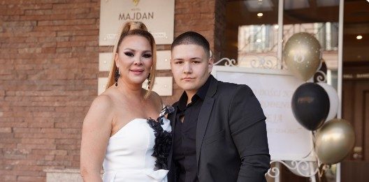 Biljana Sečivanović umesto SREĆE doživela najveću bol: Ceo kraj se orio od njenih jauka kad su joj javili da je preminuo… Biljana Sečivanović umesto SREĆE doživela najveću bol: Ceo kraj se orio od njenih jauka kad su joj javili da je preminuo… - featured image