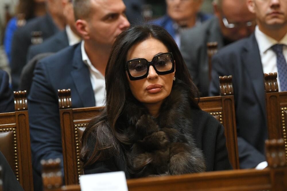 Nije ni Anastasija, niti Veljko! Evo ko će naslediti Cecu Ražnatović! Ime odjeknulo kao bomba u ponoć!!! - featured image