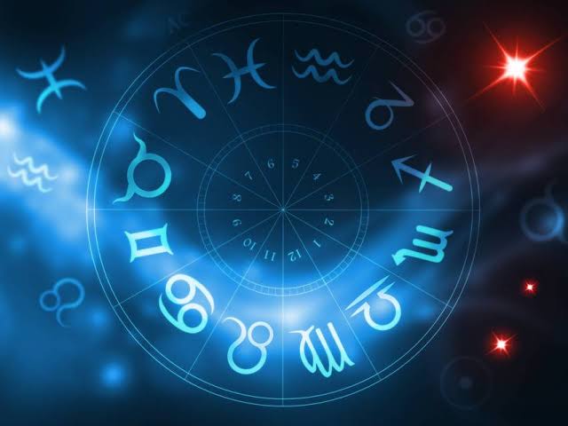 LAV I U STAROSTI TRAŽI PAŽNJU, DEVICA SVE VIŠE PRIGOVARA: Horoskop otkriva kakvi postajemo s godinama! - featured image LAV I U STAROSTI TRAŽI PAŽNJU, DEVICA SVE VIŠE PRIGOVARA: Horoskop otkriva kakvi postajemo s godinama! - featured image