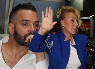 “Zorica je majka, a Brena je..”Filip Živojinović gestom otkrio šta misli o maćehi, ona prolila gorke suze “Zorica je majka, a Brena je..”Filip Živojinović gestom otkrio šta misli o maćehi, ona prolila gorke suze - featured image