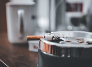 🚬 KUĆA SMRDI NA DIM? Riješite se neugodnog mirisa ZA 10 MINUTA – trik koji stvarno djeluje! 🧼✨ 🚬 KUĆA SMRDI NA DIM? Riješite se neugodnog mirisa ZA 10 MINUTA – trik koji stvarno djeluje! 🧼✨ - featured image