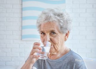 Ne pijte običnu vodu posle 60 godina: 1 trik brzo poboljšava cirkulaciju krvi Ne pijte običnu vodu posle 60 godina: 1 trik brzo poboljšava cirkulaciju krvi - featured image