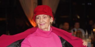 LEPA LUKIĆ NAPISALA TESTAMENT! Preodsjeća da odlazi… Pala je zvanična odluka o kompletnoj ostavštini : Evo kome OSTAVLJA SVE! ŠOKIRALA SVE SVOJOM ODLUKOM…