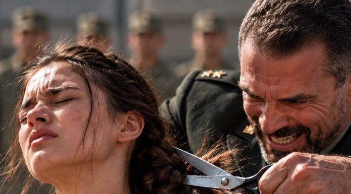 😨💔 Pukovnik je novoj regrutkinji pred cijelom jedinicom odrezao dugu pletenicu kako bi je kaznio zbog neposluha, ali Emilyin sljedeći potez ostavio je čak i najtvrđe vojnike bez riječi 😱