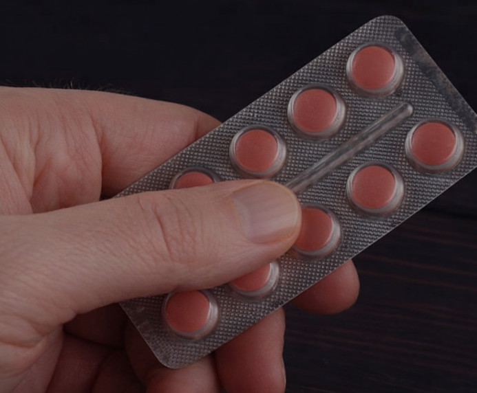 Ako pijete lijekove za srce ili pritisak, ovu voćku nikako ne smijete jesti – terapija može postati otrov - featured image Ako pijete lijekove za srce ili pritisak, ovu voćku nikako ne smijete jesti – terapija može postati otrov - featured image